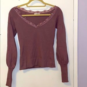 Cute purple sweater 💟